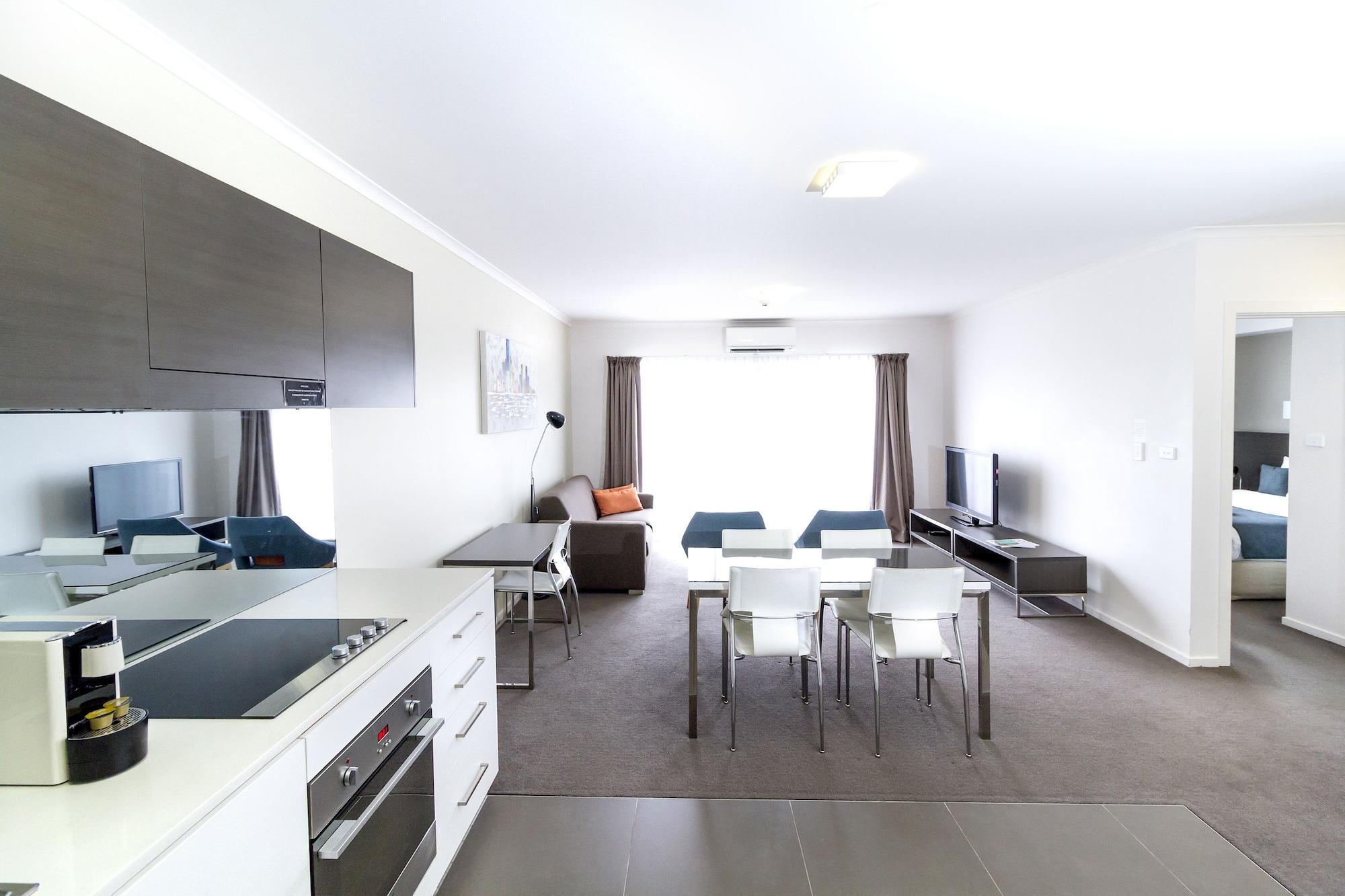 Апарт готель Abode Tuggeranong Канберра Екстер'єр фото