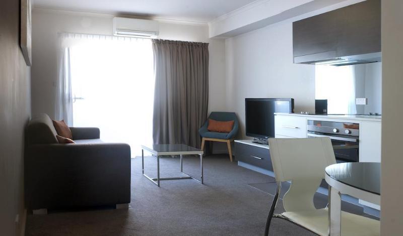 Апарт готель Abode Tuggeranong Канберра Екстер'єр фото